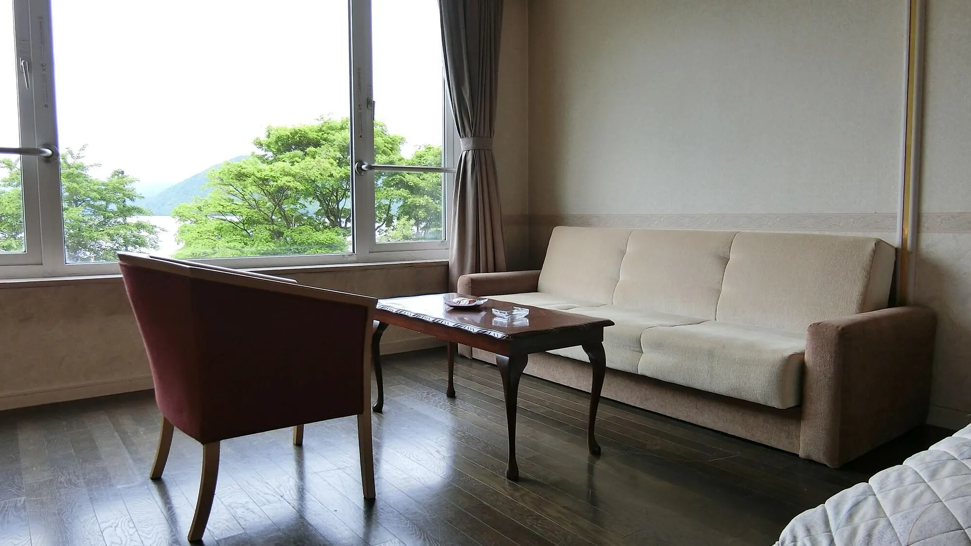 Ryokan Toyako Manseikaku Hotel Lakeside Terrace