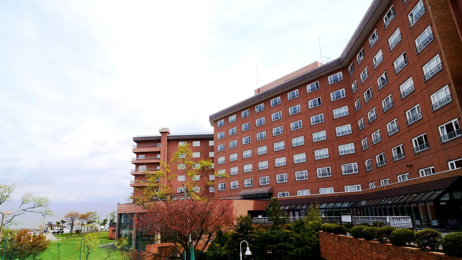 Toyako Manseikaku Hotel Lakeside Terrace 4*,