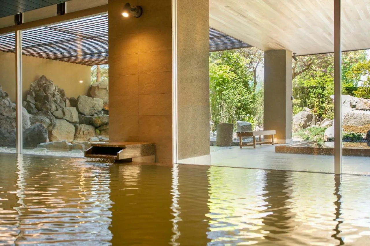 Ryokan Toyako Manseikaku Hotel Lakeside Terrace